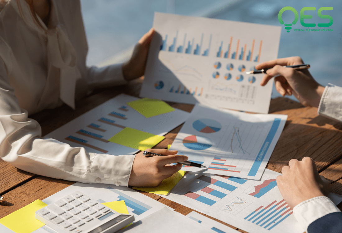 ROI (Return on Investment) đóng một vai trò quan trọng trong việc quản lý tài chính và chiến lược của doanh nghiệp.